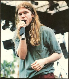 90s frontman shanon hoon